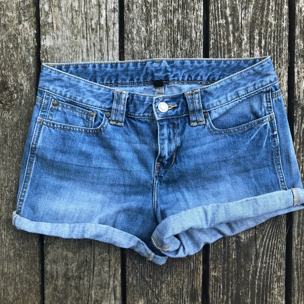 GAP 1969 Rolled Hem Jean Shorts